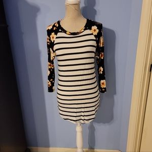 First Look Small Womens Blouse